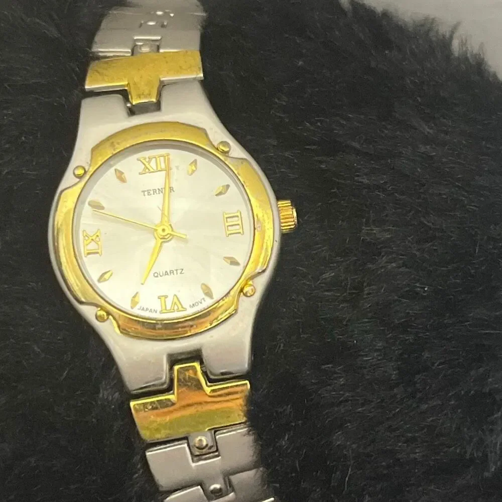 Bijoux Terner Women's Gold Silver Japan Movement Stainless Steel Wristwatch